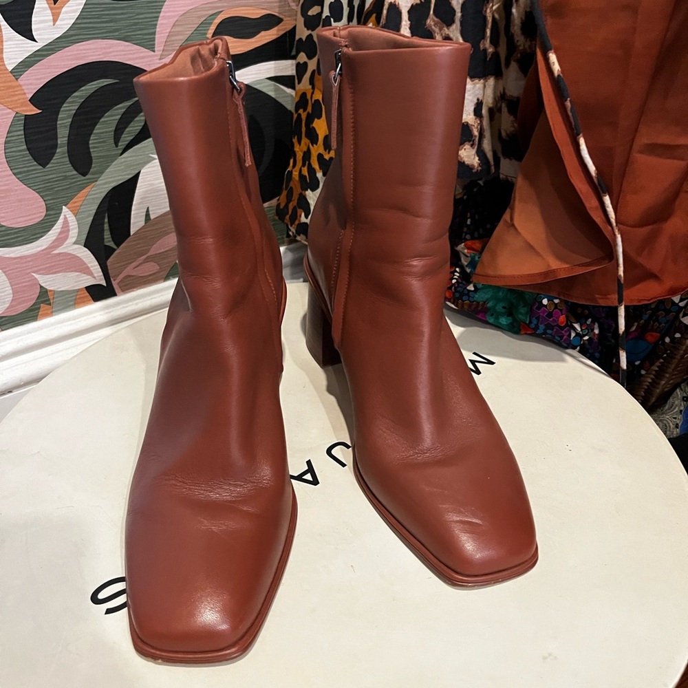 Splendid Brown Heeled Boots